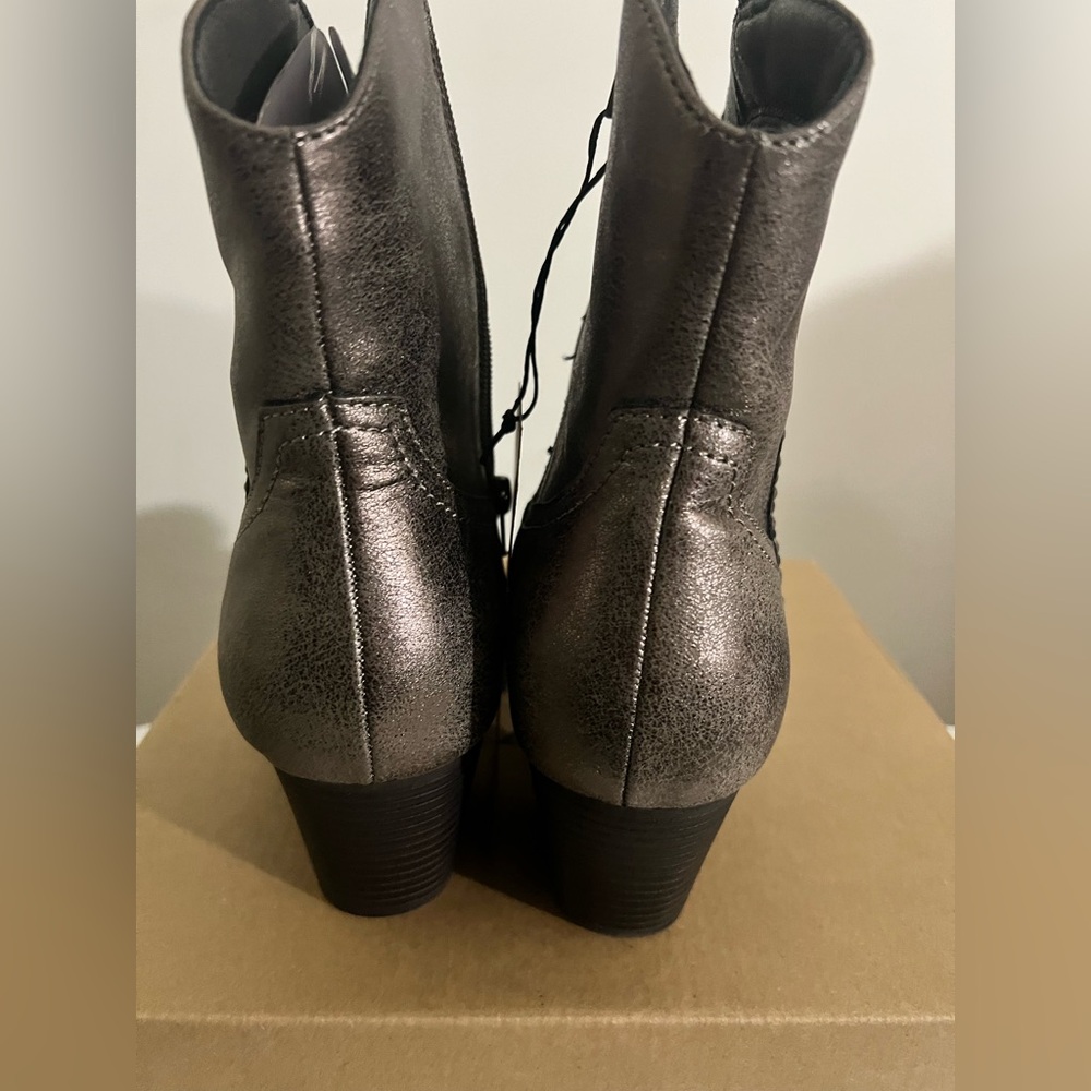 Frye & Co Boots - Picture 3 of 8